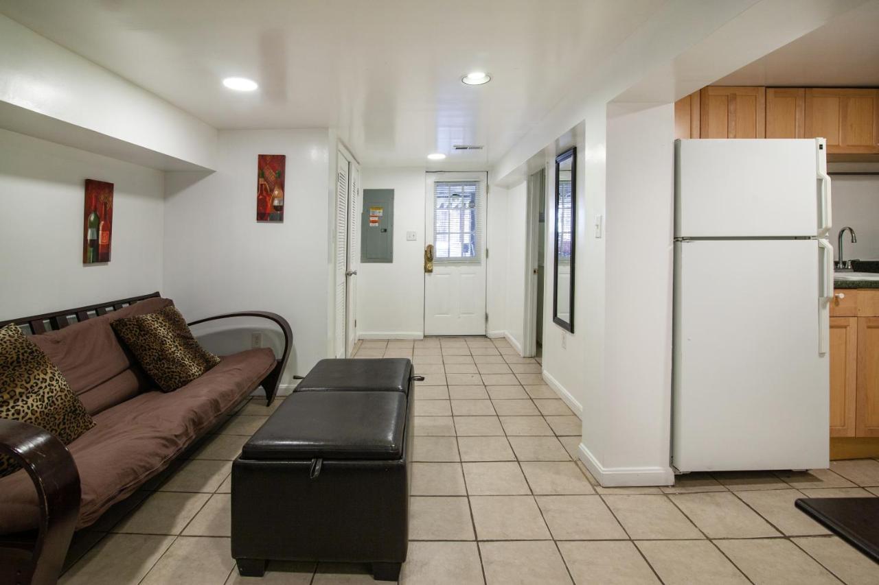 Spacious, Relaxing, 4 Bd 3.5 Ba In Petworth! Apartamento Washington