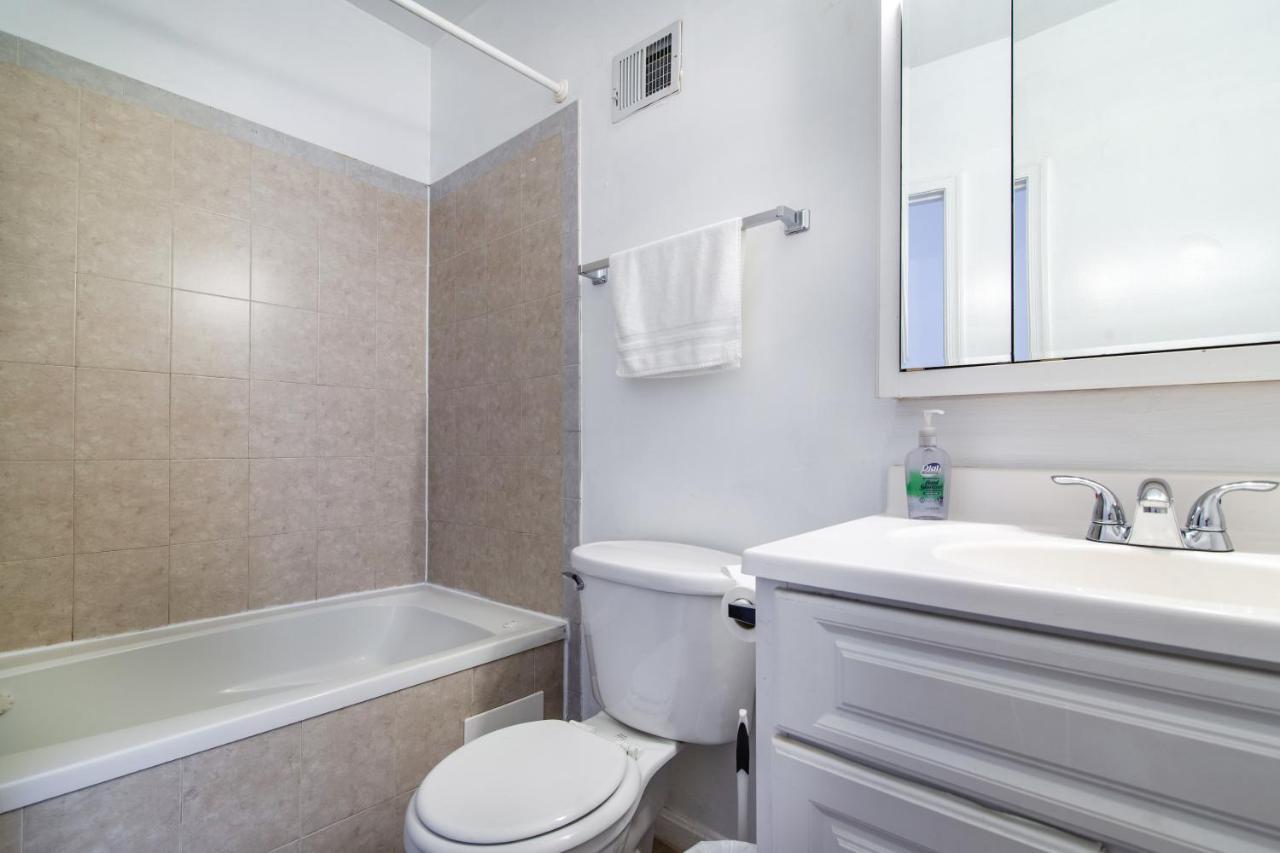 Spacious, Relaxing, 4 Bd 3.5 Ba In Petworth! Apartamento